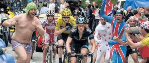 Lust am Leiden. Beim Anstieg nach L’Alpe d’Huez ließ sich auch in diesem Jahr auf kleinstem Raum erleben, was die Tour de France für viele Menschen so faszinierend macht.