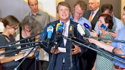 Nach seinem Auftritt im Parlamentarischen Kontrollgremium: Kanzleramtsminister Ronald Pofalla (CDU)