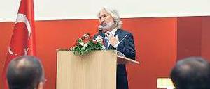 Fest für Freunde. Der türkische Botschafter feierte Fastenbrechen in der neuen türkischen Botschaft.