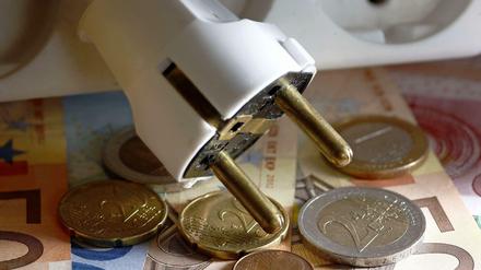 Noch nie haben Verbraucher so viel Geld für Energie zahlen müssen. Doch zum Jahreswechsel ziehen die Kosten weiter an.