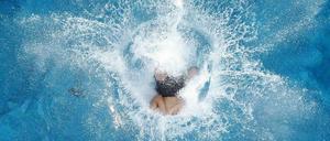 Der Weg ins Schwimmbad in Berlin wird länger, aber auch lohnender.