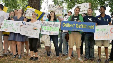 Während FDP-Anhänger gegen die grüne Forderung nach einem vegetarischen Tag demonstrieren, werden sich die meisten vor allem darüber wundern.