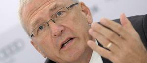 Michael Vesper, 61, ist seit 2006 Generaldirektor des Deutschen Olympischen Sportbundes. Der studierte Soziologe gehörte 1979 zu den Gründungsmitgliedern der Grünen. In Nordrhein-Westfalen war er zwischen 1995 und 2005 Bauminister und stellvertretender Ministerpräsident.