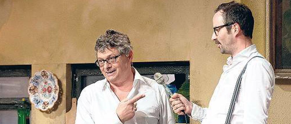 „Arschloch“, „Puffgänger“. „Spiegel“-Journalist Matthias Matussek (l.) musste sich vom selbsternannten TV-Anarchisten Kurt Krömer einiges anhören. Die Produktionsfirma will die Passagen nicht entfernen. Sie seien von der Kunst- und Satirefreiheit gedeckt. Foto: RBB
