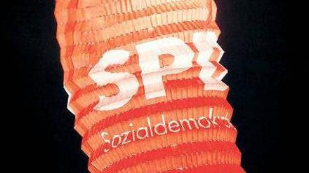 Das Rennen läuft. Die SPD hält im Wahlkampf zwar nicht die rote Laterne, aber auch keine Spitzenreiter-Position. Foto: dpa
