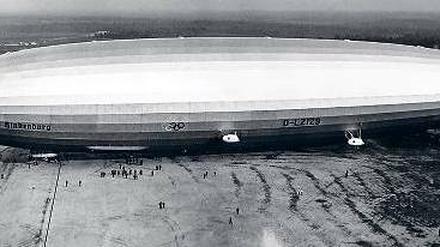 Die fliegende Zigarre. Das Luftschiff „Hindenburg“ 1936 in Lakehurst, New Jersey, wo es im folgenden Jahr explodierte. 