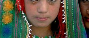 Wenn Kinder verheiratet werden, ist das dann kulturell bedingt und also jenseits von Gut und Böse?