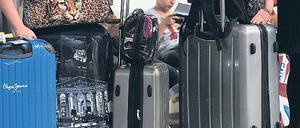 Hin und weg: Viele Berliner lieben das Land Ägypten und seine Menschen - aber in diesen Tagen sind sie doch froh, einen Rückflug nach Berlin erwischt zu haben.