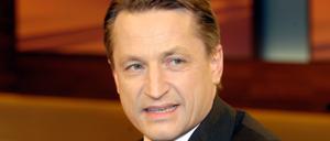 "Bild"-Mann Nikolaus Blome wird das Hauptstadtbüro des "Spiegel" leiten, aber nicht als Vize-Chef des Magazin, sondern als Mitglied von dessen Chefredaktion.