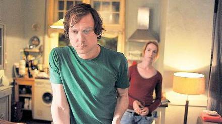 Peter (Lars Eidinger) und seine Frau Elisabeth (Ursina Lardi).