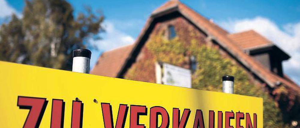 Schon mit wenigen Handgriffen können Verkäufer ihre Immobilie aufhübschen – um so einen höheren Preis zu erzielen.