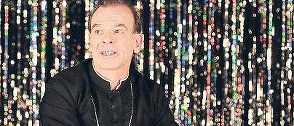 Priester, Affe, ganz egal. Martin Wuttke brilliert in Polleschs Dauerdiskurs.
