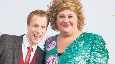 Cindy aus Marzahn und Oliver Pocher präsentieren die Gala des Fernsehpreises.