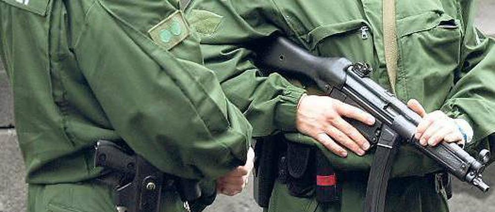 Auf dem Prüfstand. Eine Regierungskommission hat die Arbeit der deutschen Sicherheitsbehörden unter die Lupe genommen. Foto: Boris Roessler/dpa