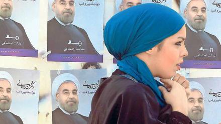 Überraschende Worte und Gesten: Die Aussagen von Irans Staatschef Ruhani lassen auch viele seiner Landsleute auf mehr Freiheiten hoffen. Foto: Abedin Taherkenareh/dpa