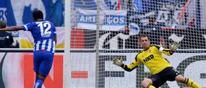 Ronny trifft gegen den 1. FC Nürnberg.