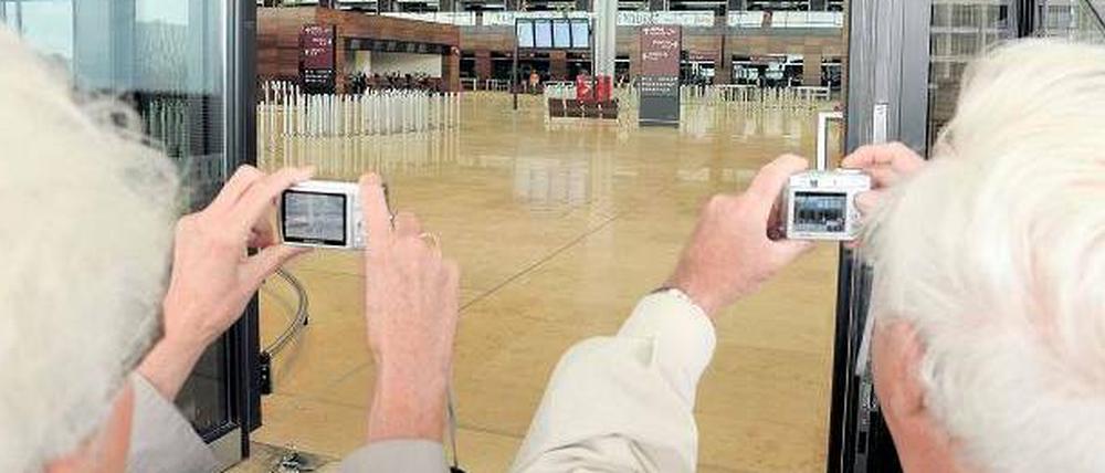 Nur gucken, nicht fliegen. Voriges Jahr war nur dieser Blick möglich, diesmal dürfen Besucher ins neue Terminal. 