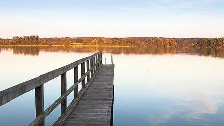 Hüben Mecklenburg, drüben Schleswig-Holstein. Die Grenze in der Mitte des Schaalsees war bis 1990 unüberwindbar.