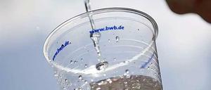 Der französische Konzern Veolia ist bereit, seinen Anteil an den Wasserbetrieben zu verkaufen – für 590 Millionen Euro.