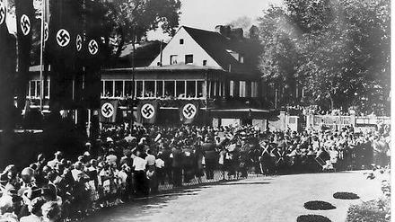 "Zehlendorf wurde braun", so heißt die neue Ausstellung im Heimatmuseum Zehlendorf, die ab dem 20. September in der Clayallee 355 zu sehen ist.
