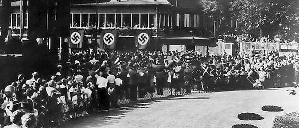 "Zehlendorf wurde braun", so heißt die neue Ausstellung im Heimatmuseum Zehlendorf, die ab dem 20. September in der Clayallee 355 zu sehen ist.