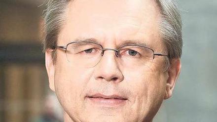 Wolfgang Herles leitet und moderiert die ZDF-Sendung „Das blaue Sofa“. Foto: ZDF