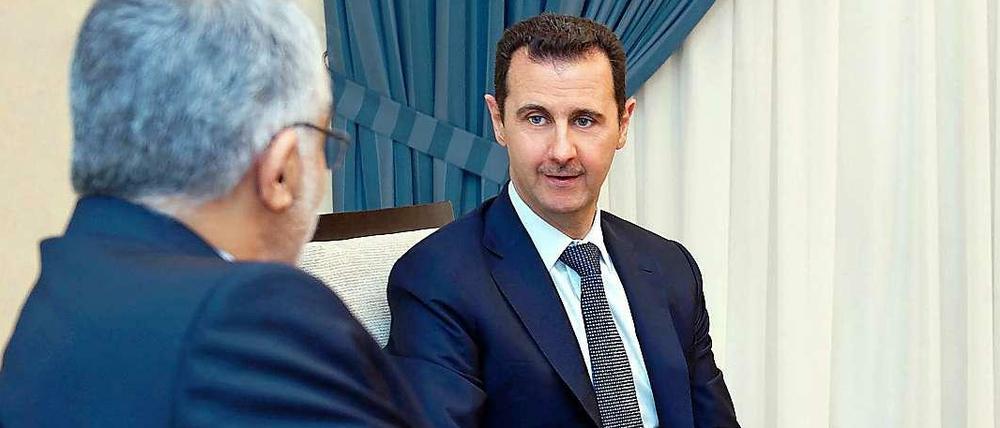 Laut Syriens Außenminister ist die Regierung bereit, seine Giftgasbestände offenzulegen und die Produktion weiterer chemischer Waffen zu stoppen.