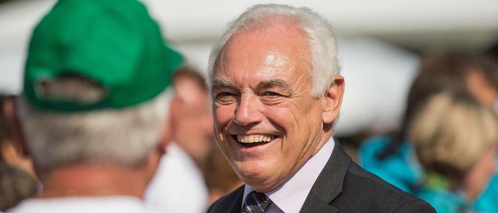 Einziger Bewerber. Walter Schneeloch (rechts) will DOSB-Präsident werden und damit Thomas Bachs Nachfolger.