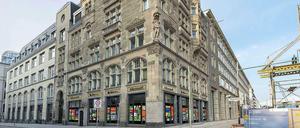 Neues Windows, alte Fenster. Die Microsoft-Repräsentanz mit dem Café. 