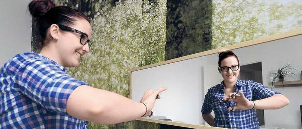 Sie stylt vielleicht bald Kunden in Mailand: Gesellin Alice Jahn will wieder ins Ausland.