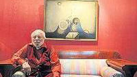 Beschaulich. Gastrokritiker Wolfram Siebeck auf der heimischen Couch in Schloss Mahlberg bei Freiburg. 