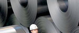 Von der Rolle. 2013 wird die Wirtschaft kaum wachsen – anziehende Investitionen der Unternehmen und der Konsum der Bürger werden 2014 zu einem besseren Jahr machen. Foto: dpa