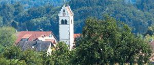 Idylle im Tal. Dutzende Wanderwege gibt es hier. Einer führt rund um Limpach mit seiner hübschen Kirche und bietet herrliche Panoramablicke.