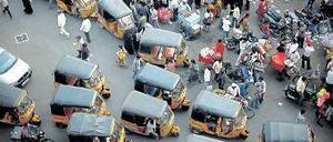 Indische Verhältnisse. Die Städte drohen im Verkehr zu ersticken. Foto: Reuters