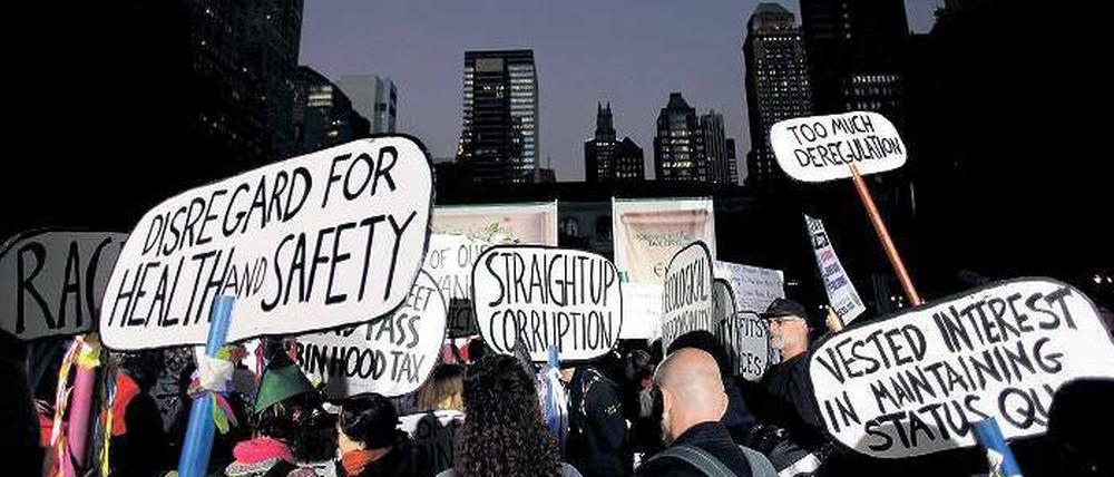Occupy in Bewegung. Das kapitalismuskritische Bündnis kritisiert die börsenfreundliche Fed-Politik. In dieser Woche wurde Occupy zwei Jahre alt. Foto: Reuters