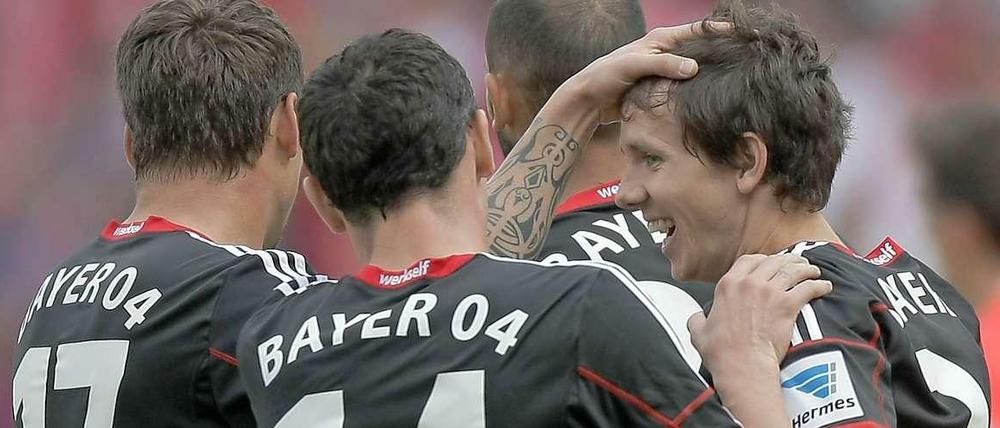 Whatever werks: Die Leverkusener Werkself führt in Mainz 3:0 zur Halbzeit. Robbie Kruse (r.) traf zweimal.
