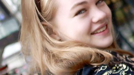 Die Autorin Nora Tschepe-Wiesinger ist freie Mitarbeiterin des Tagesspiegel und des Zehlendorf Blog, dem Online-Magazin aus dem Südwesten. Sie studiert zurzeit in Hannover.
