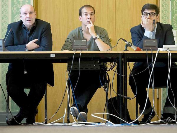 Selten so einig wie beim Protest gegen das Filmen von Demos. Die Innenexperten der Opposition in Berlin am Dienstag: Wolf (Linke), Lux (Grüne), Lauer (Piraten).
