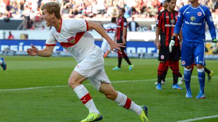 Der Junge im alten Trikot: Timo Werner jubelt sein Heimdebüttor gegen Eintracht Frankfurt.