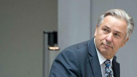Berlins Regierender Bürgermeister Klaus Wowereit zieht sich als SPD-Vize zurück.