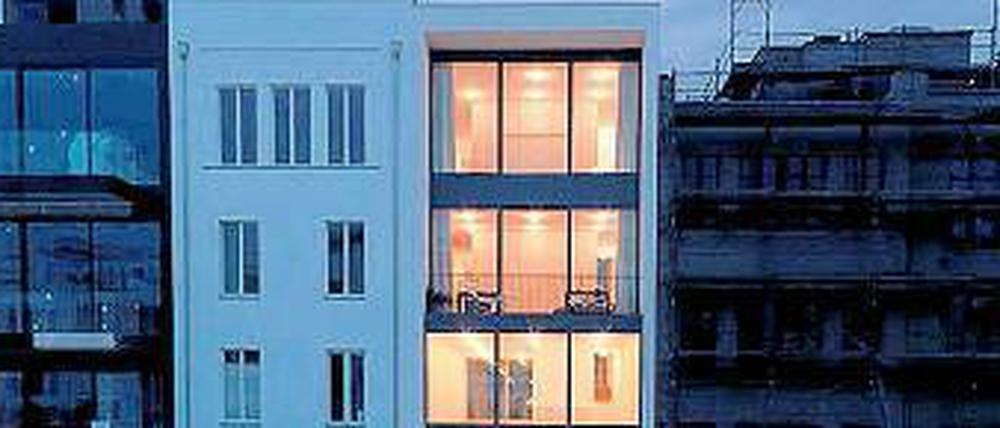 Bis zu 15 000 Euro pro Quadratmeter. Bei Neubauten werden immer höhere Preise erzielt. Ein Beispiel: Das Chipperfield-Townhouse nahe dem Gendarmenmarkt.