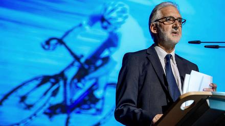Der Brite Brian Cookson will aufräumen beim Radsport-Weltverband UCI.