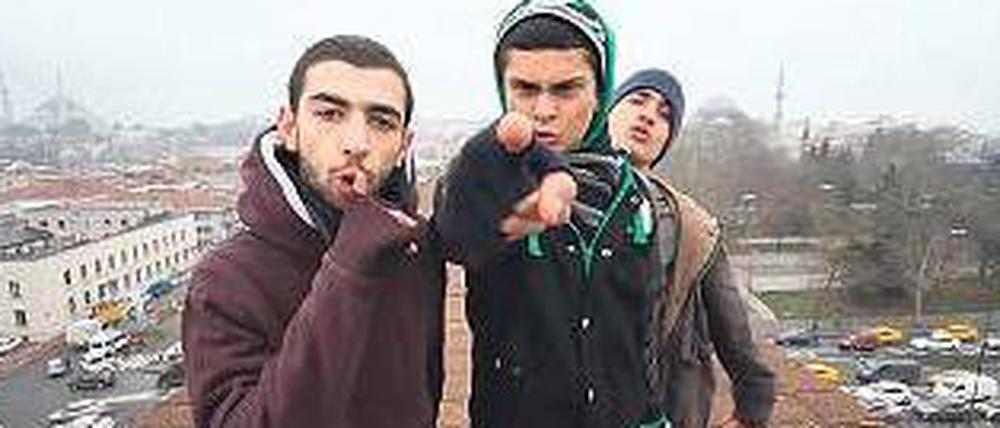 Halil Altindere gibt in seinem Video „Wonderland“ gibt den wütenden Roma-Rappern von Istanbul ein Forum.