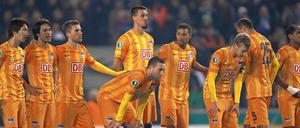 Raus und vorbei: Die Mannschaft von Hertha BSC scheitert in der zweiten Pokalrunde 2014/15 im Elfmeterschießen an Arminia Bielefeld. Ein Jahr später gibt es ein Wiedersehen, diesmal in Runde eins.