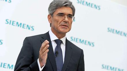 Neuer Chef: Joe Kaeser setzt das von seinem Vorgänger initiierte Sparprogramm um.