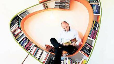 Der "Boekenworm" von Anne Harmsen und Paul Schrijen sagt langweiligen Bücherregalen den Kampf an.