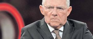 Auslegungsfähig. Umstrittene Äußerungen von Finanzminister Wolfgang Schäuble zur Euro-Krise im Wahlkampf und zu den Koalitionsgesprächen nach der Wahl werden in der Union mittlerweile zunehmend kritisch gesehen. Foto: dpa
