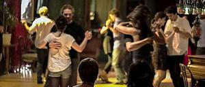 Berlin ist die Tangohauptstadt Europas: Tanzpaare im Tangoloft im Wedding.