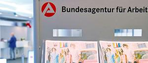 Neue Stellen gibt es schon noch, berichtet die Bundesagentur für Arbeit. Dennoch wird es für die Bewerber enger.