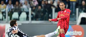 Mit Schmackes. Umut Bulut trifft zum 2:2 für Galatasaray.
